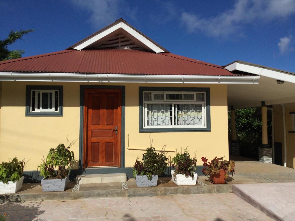 ויקטוריה Mountain Top Chalet מראה חיצוני תמונה