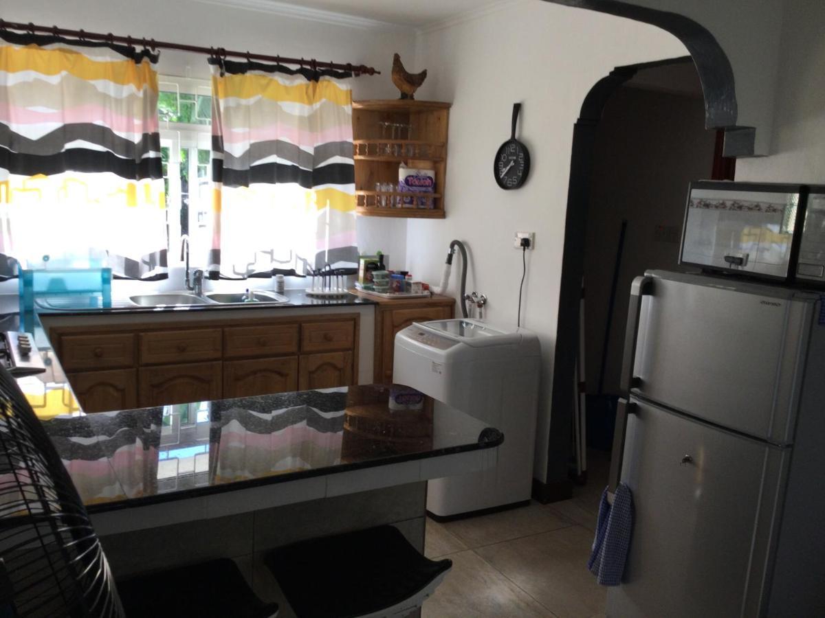 ויקטוריה Mountain Top Chalet מראה חיצוני תמונה